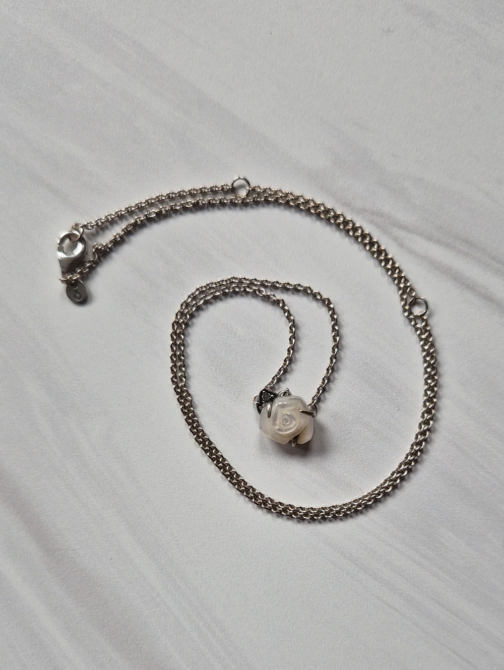 pandora white rose in bloom collier